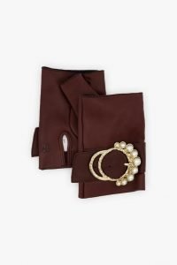 Leder-Handschuhe-fingerlos-Perla-Burdeos-Perlen-Schnalle-Armèlle-Spain-3