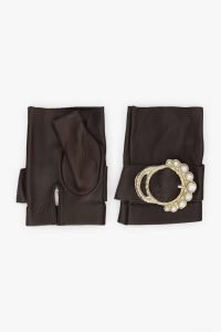 Leder-Handschuhe-fingerlos-Perla-braun-Perlen-Schnalle-Armèlle-Spain-3