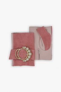 Fingerless-gloves-leather-Perla-rosa-pearls-buckle-Spain-Armèlle-2